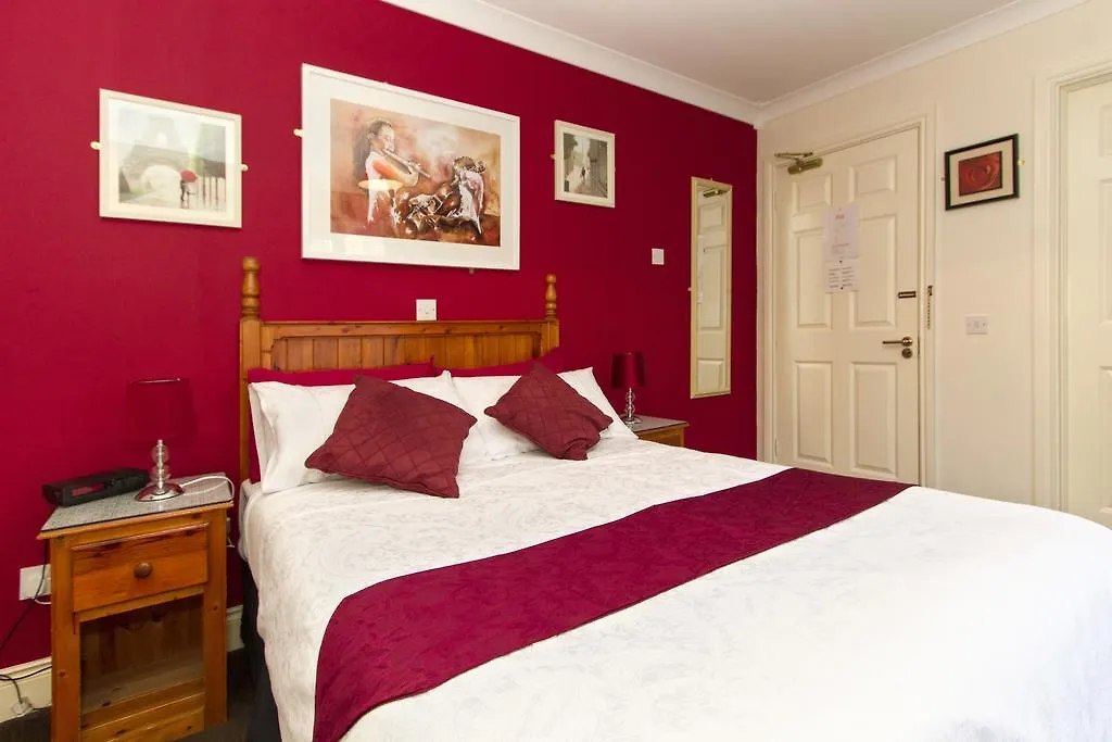 Augusta Lodge Guesthouse Westport