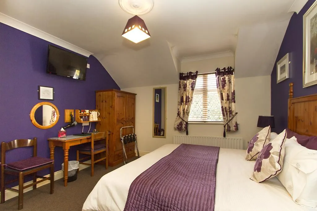 Guest house Augusta Lodge Guesthouse Westport