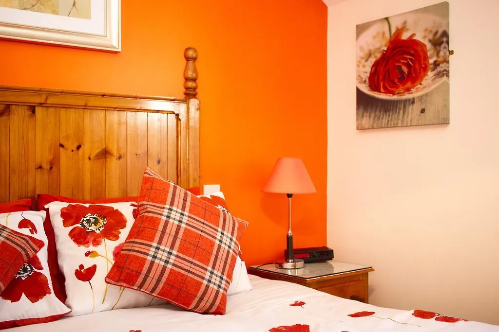 Augusta Lodge Guesthouse Westport 4*,