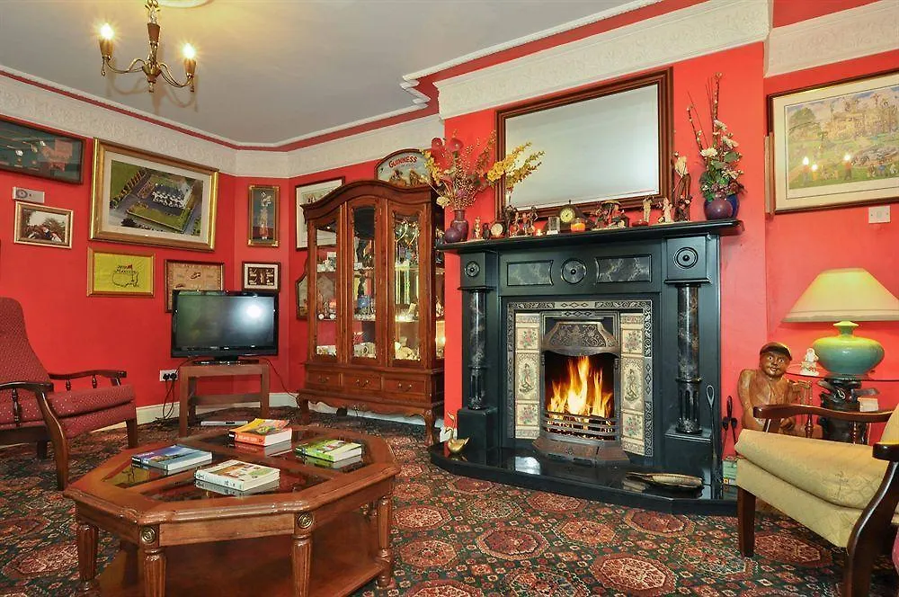 Guest house Augusta Lodge Guesthouse Westport
