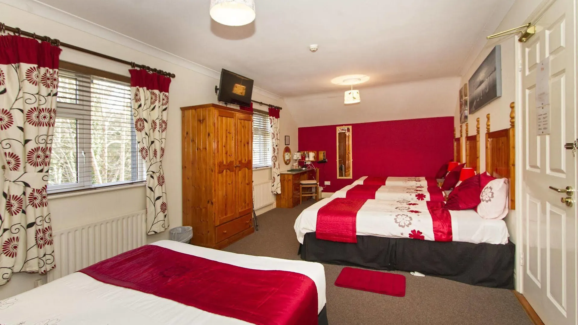 Guest house Augusta Lodge Guesthouse Westport