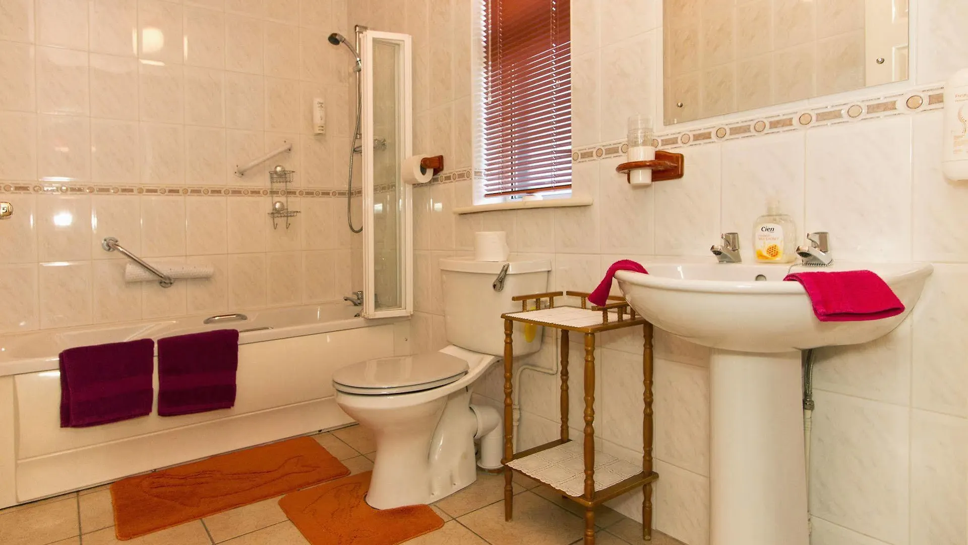 Maison d'hôtes Augusta Lodge Guesthouse Westport