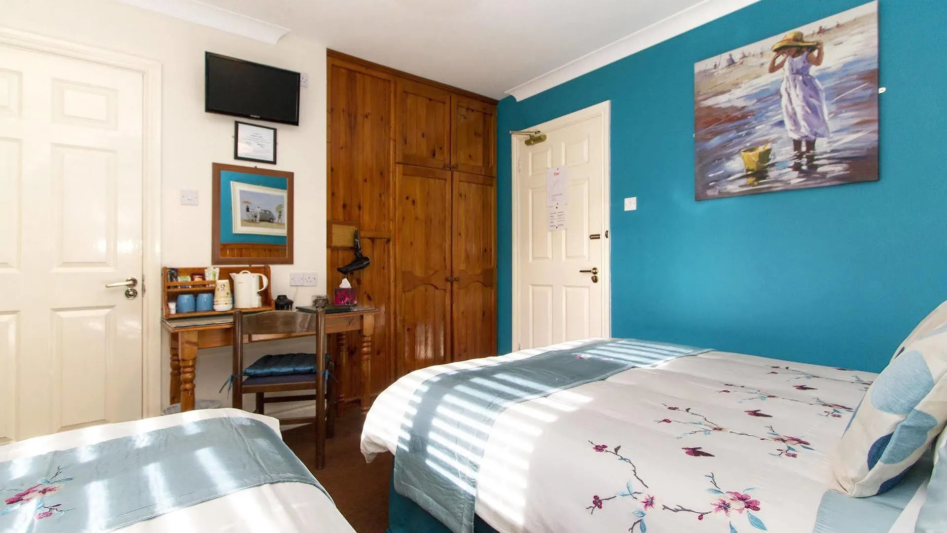 Augusta Lodge Guesthouse Westport