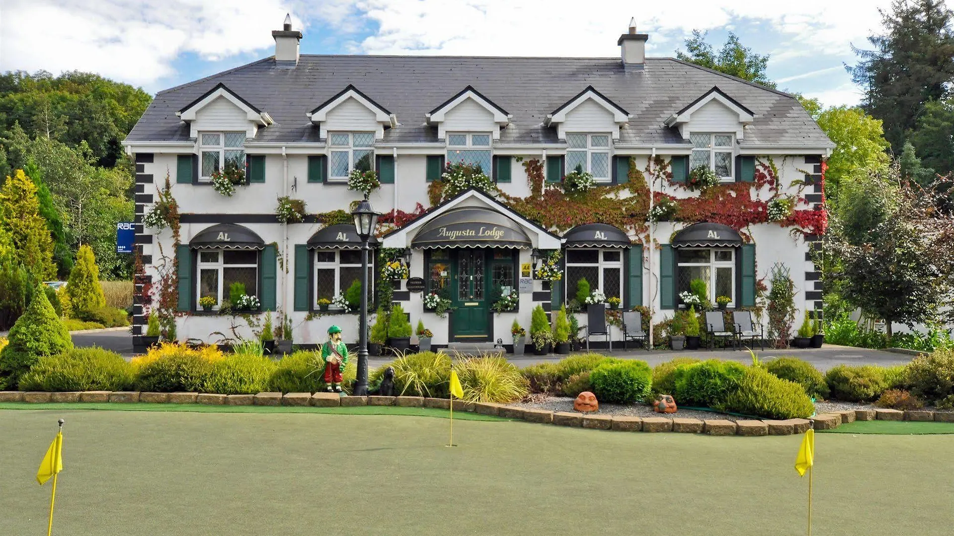 Augusta Lodge Guesthouse Westport